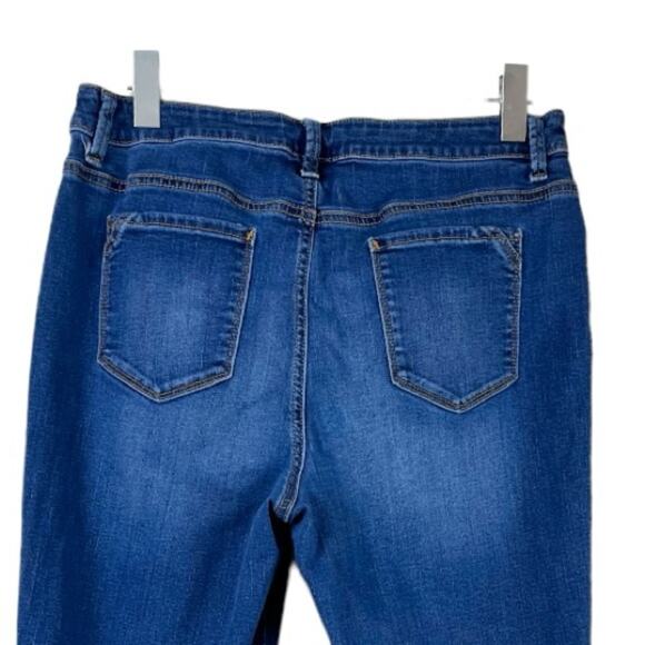 Chico’s Jeans The Platinum Crop High Rise Dark Wash Size 1.5 Women’s Size 10 - Picture 4 of 7